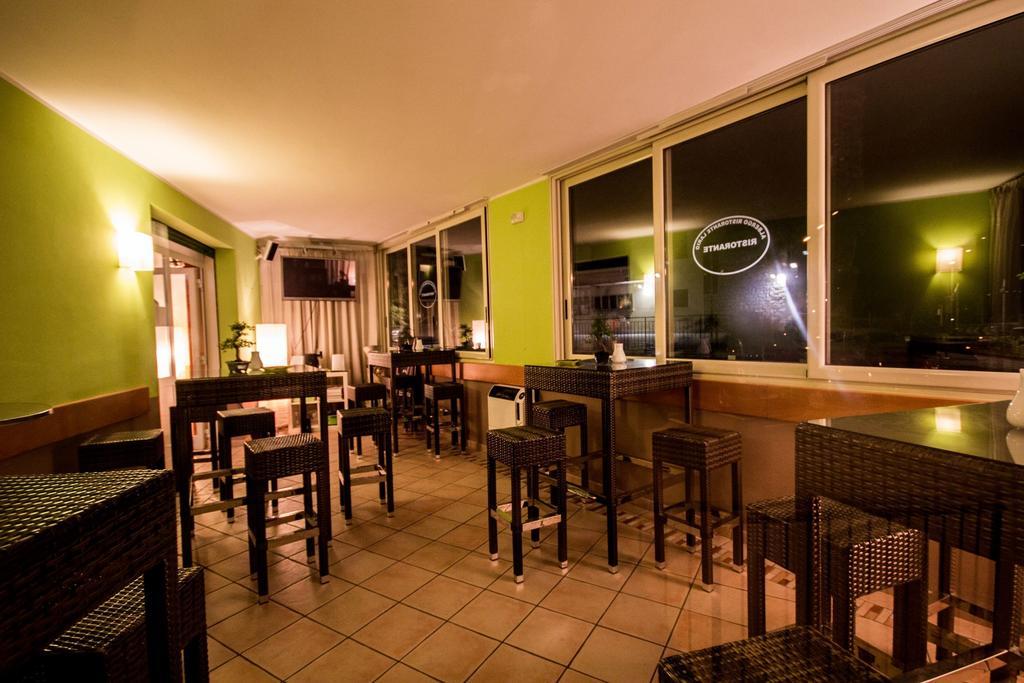 Albergo Lario Gera Lario Exteriör bild